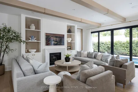 143 Crestwood Crt, Burlington, ON L7L 2V9