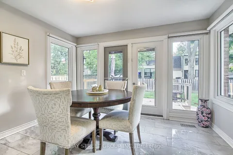 4149 Bridlepath Tr, Mississauga, ON L5L 3E8