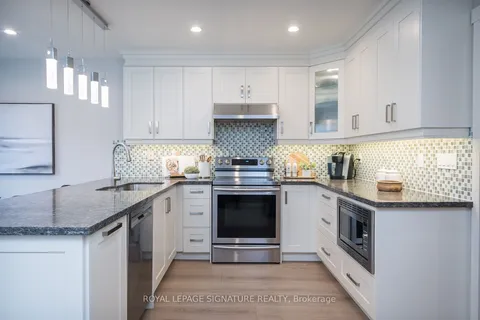 36 Dills Cres, Milton, ON L9T 5P9