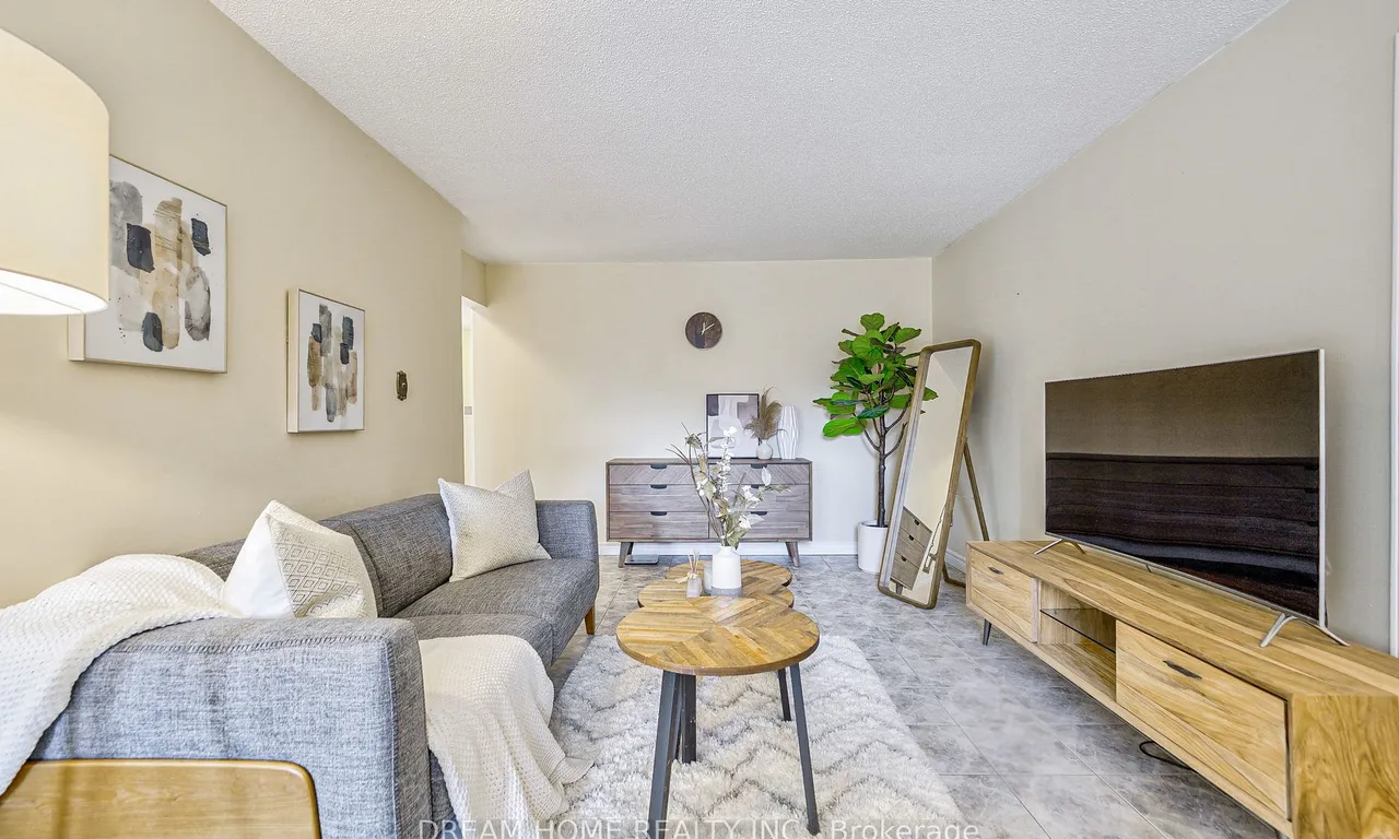 4066 Renfrew Cres, Mississauga, ON L5L 4J8