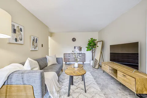 4066 Renfrew Cres, Mississauga, ON L5L 4J8