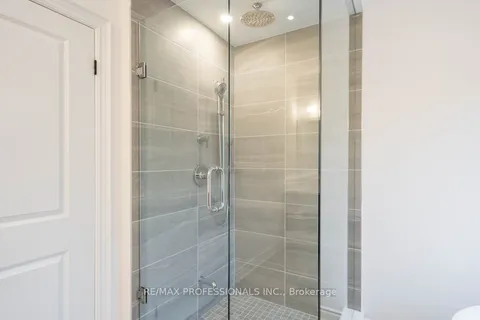 56 Lunar Cres, Mississauga, ON L5M 2R5