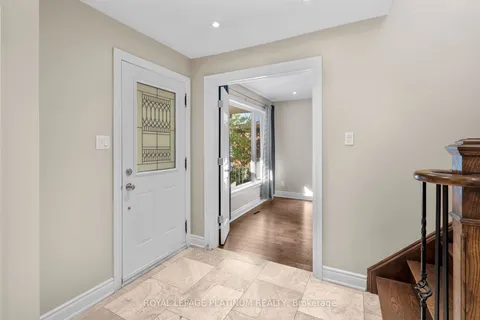 2677 Credit Valley Rd, Mississauga, ON L5M 4J8