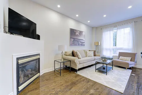 7327 Bread Fruit Lane, Mississauga, ON L5N 8P2