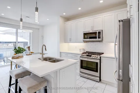 1425 Sycamore Gdns, Milton, ON L9T 7E7