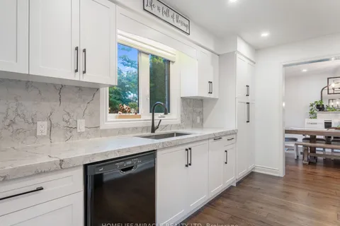 521 Oneida Dr, Burlington, ON L7T 3T9