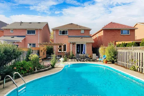 462 Luzon Cres, Mississauga, ON L5B 3W9