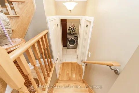 57 Crystal Glen Cres, Brampton, ON L6X 0K2