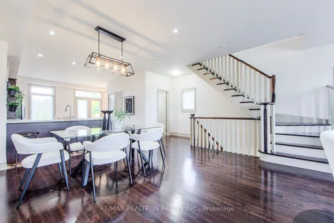 62 Monclova Rd, Toronto, ON M3M 0A6