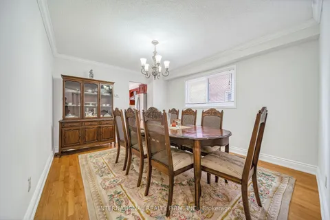 6219 Camgreen Circ, Mississauga, ON L5N 4N5