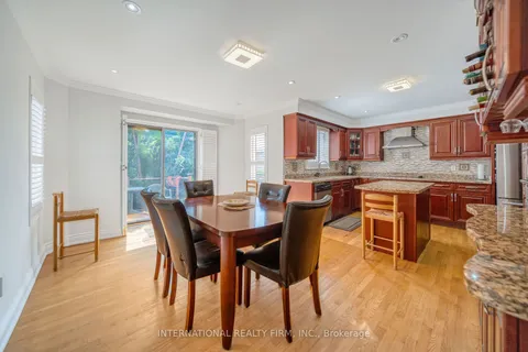 6219 Camgreen Circ, Mississauga, ON L5N 4N5