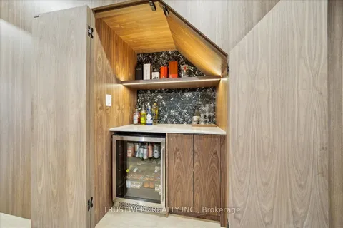 37 Pauline Ave, Toronto, ON M6H 3M7