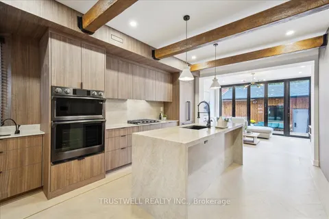 37 Pauline Ave, Toronto, ON M6H 3M7