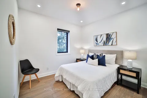 54 Batavia Ave, Toronto, ON M6N 4A2