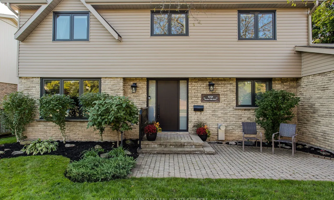 1771 Heather Hills Dr, Burlington, ON L7P 2Z1