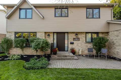 1771 Heather Hills Dr, Burlington, ON L7P 2Z1