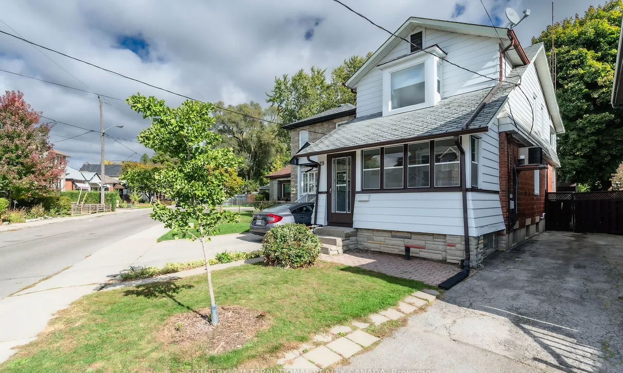 29 Florence Cres, Toronto, ON M6N 4E6