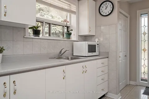 55 Grange Dr, Brampton, ON L6X 2H1