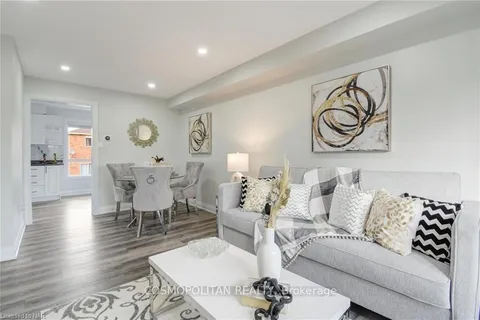 125 DUNLOP Crt, Brampton, ON L6X 5A6