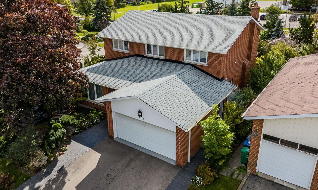 4172 Rayfield Crt, Mississauga, ON L4Z 1E7