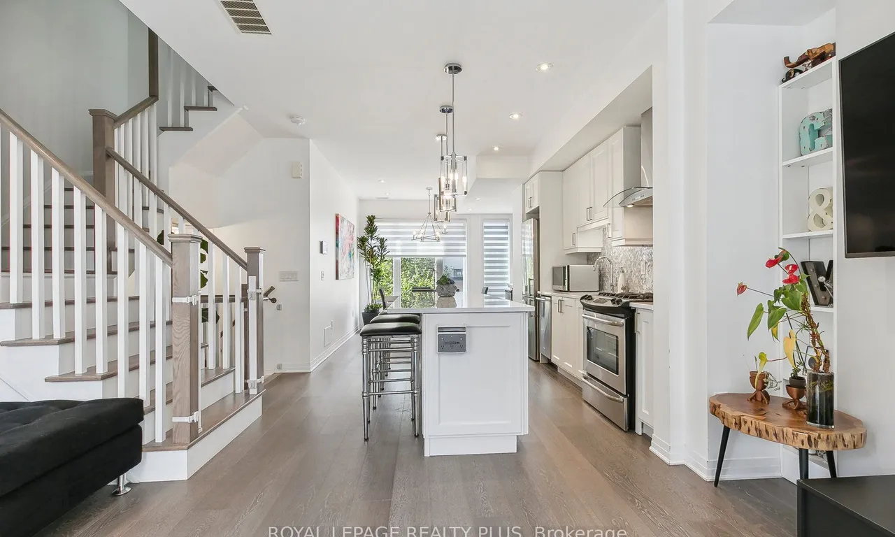 70 Thomas Mulholland Dr, Toronto, ON M3K 0A8