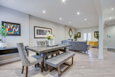 6 Edmund Ave, Toronto, ON M9N 1A3