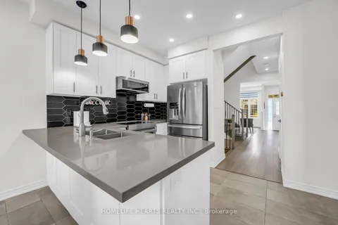 469 Silver Maple Rd, Oakville, ON L6H 0S4