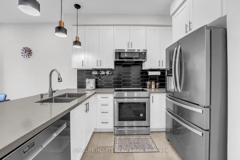 469 Silver Maple Rd, Oakville, ON L6H 0S4