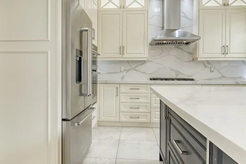 12 Idol Rd, Brampton, ON L6X 5H8