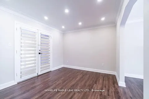 167 Blue Water Pl, Burlington, ON L7L 2J3