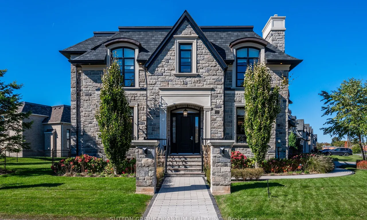 1207 Lakeshore Rd, Oakville, ON L6L 1E7