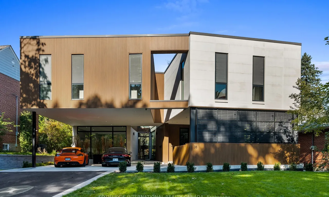 38 South Kingslea Dr, Toronto, ON M8Y 2A4