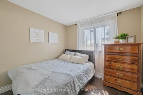 28 Kincaid Crt, Brampton, ON L6Z 1E4