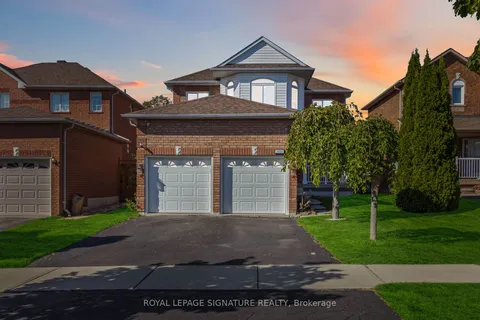 5609 Sidmouth St, Mississauga, ON L5V 2H4