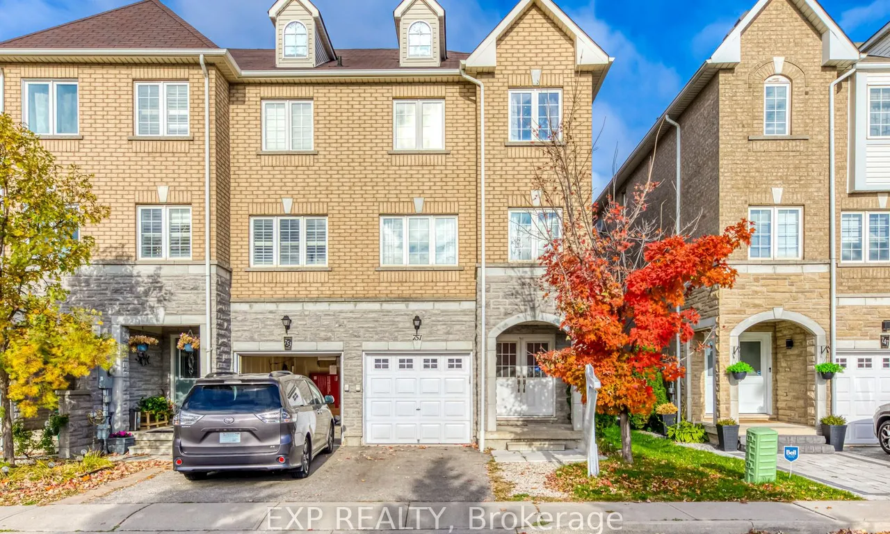 751 Candlestick Circ, Mississauga, ON L4Z 0B2