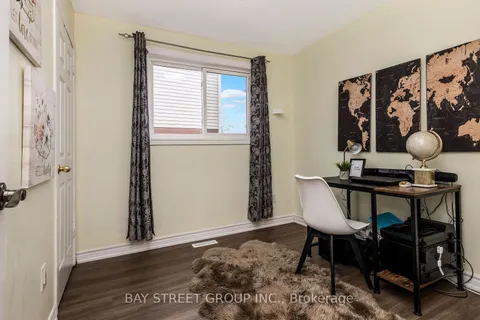 15 Bruce Beer Dr, Brampton, ON L6V 2W7