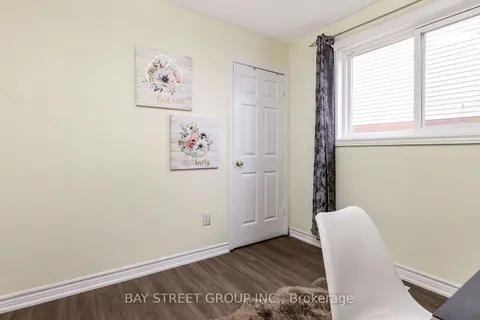 15 Bruce Beer Dr, Brampton, ON L6V 2W7