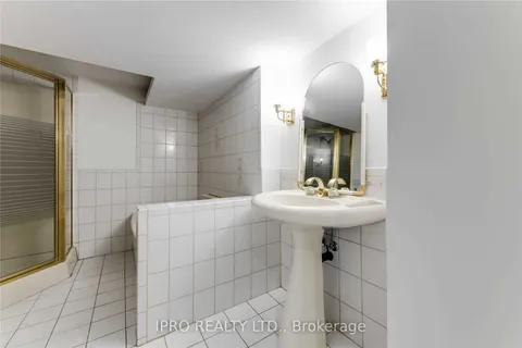 463 Drummond Road, Oakville, ON L6J 4L7
