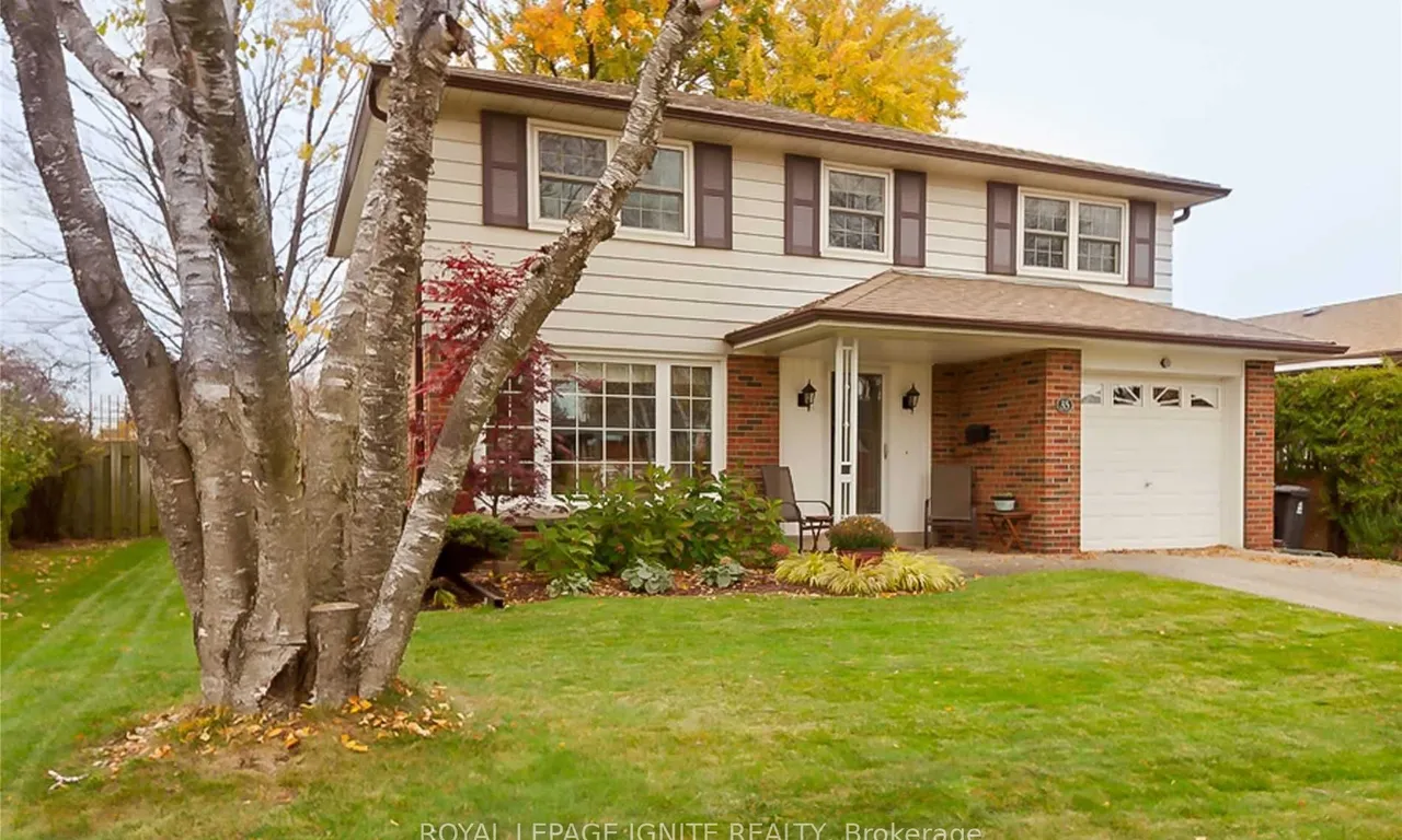 35 Hobden Pl, Toronto, ON M9R 3R6