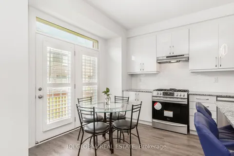 1736 Thames Circ, Milton, ON L9E 1Y5