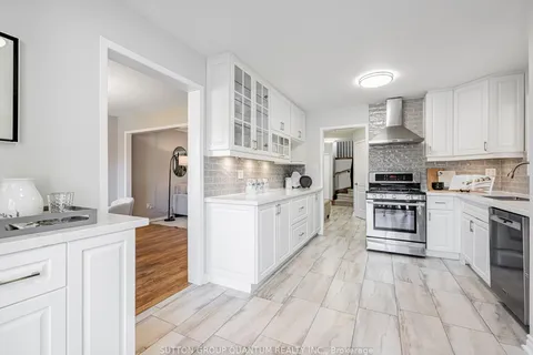 7085 Spyglass Cres, Mississauga, ON L5N 7H2