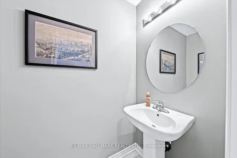 236 Sky Harbour Dr, Brampton, ON L6Y 2Z7