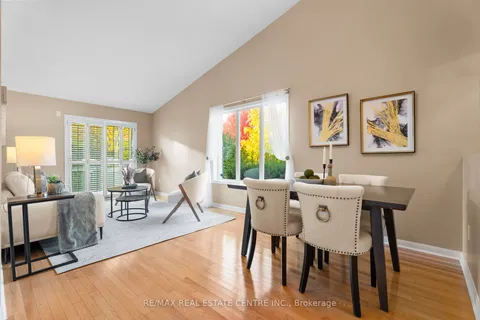 5 Munro Circ, Halton Hills, ON L7G 6A1