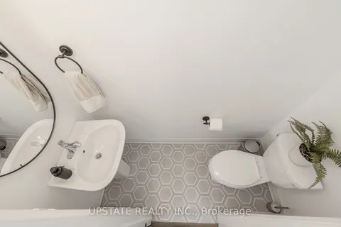 1635 Thames Circ, Milton, ON L9E 1Y6