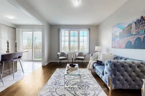 1391 Chretien St, Milton, ON L9E 1G7