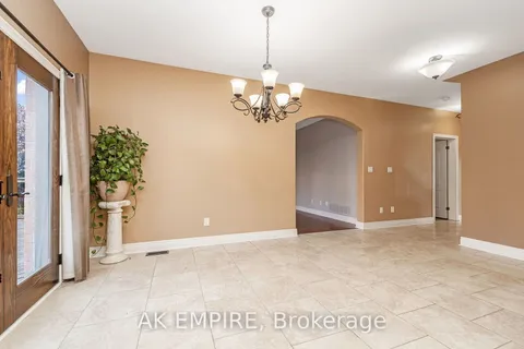 67 Saint Hubert Dr, Brampton, ON L6P 1Y5