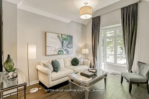 3362 Fox Run Circ, Oakville, ON L6L 6W4