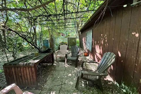 165 High Park Ave, Toronto, ON M6P 2S3