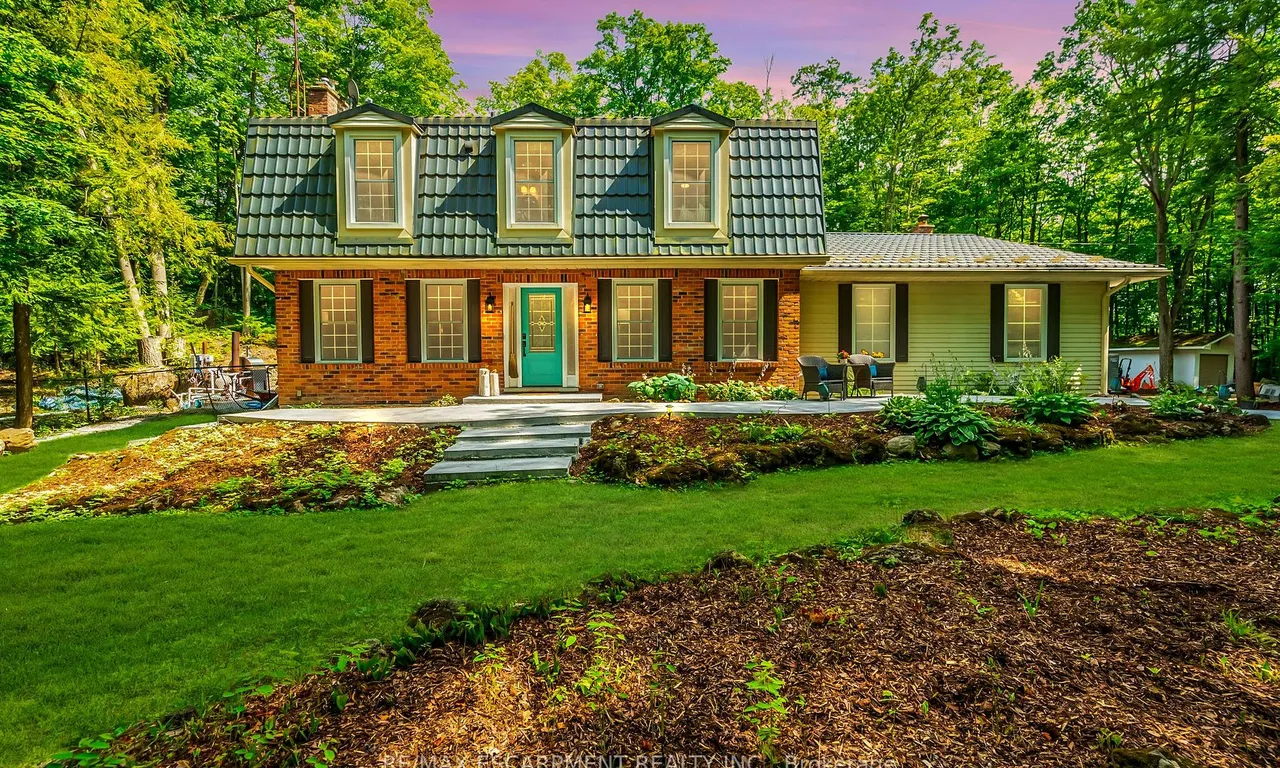 2214 3rd Side Rd, Milton, ON L0P 1B0