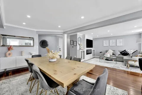 13 Meadow Oak Pl, Toronto, ON M9N 3Z4